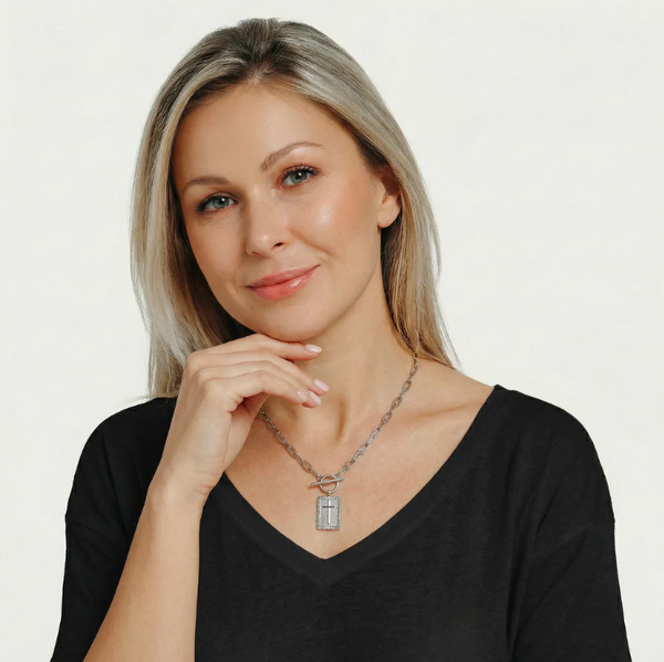 Eternal Pendant Necklace – alt view